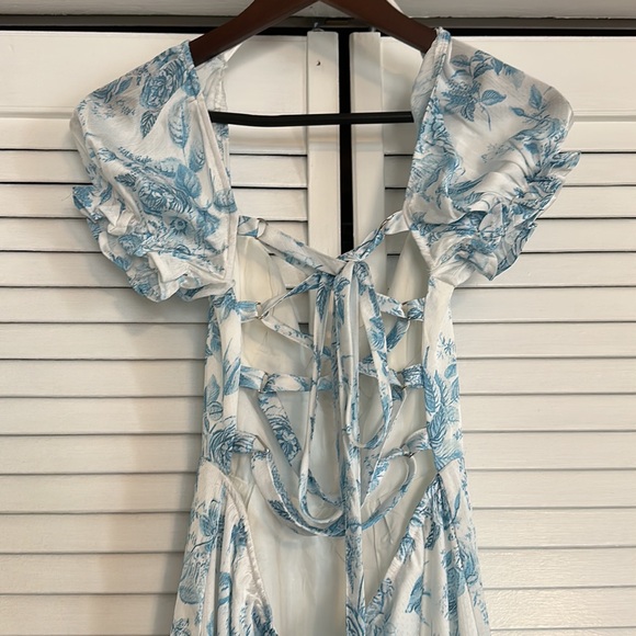 Urban Outfitters open back mini dress - Picture 4 of 7